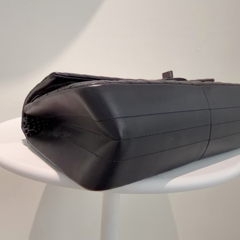 Chanel • 稀有全黑山形紋牛皮2.55 So Black 中號 有卡✔️-7