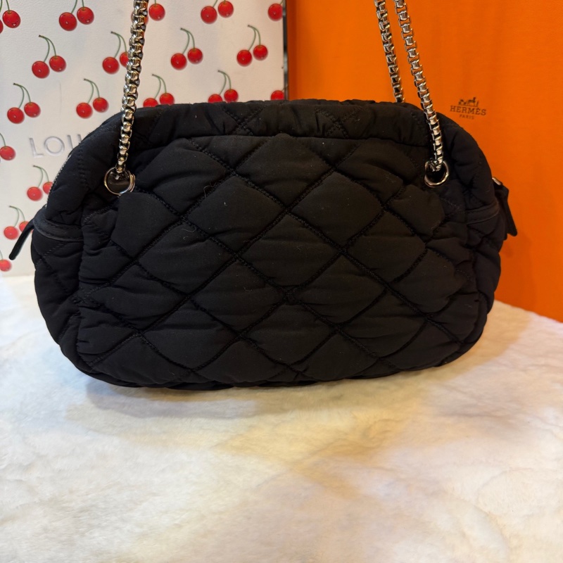 Chanel • 稀有黑銀科技布泡芙鏈條包 可肩背-7