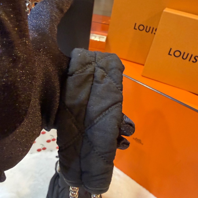 Chanel • 稀有黑銀科技布泡芙鏈條包 可肩背-8