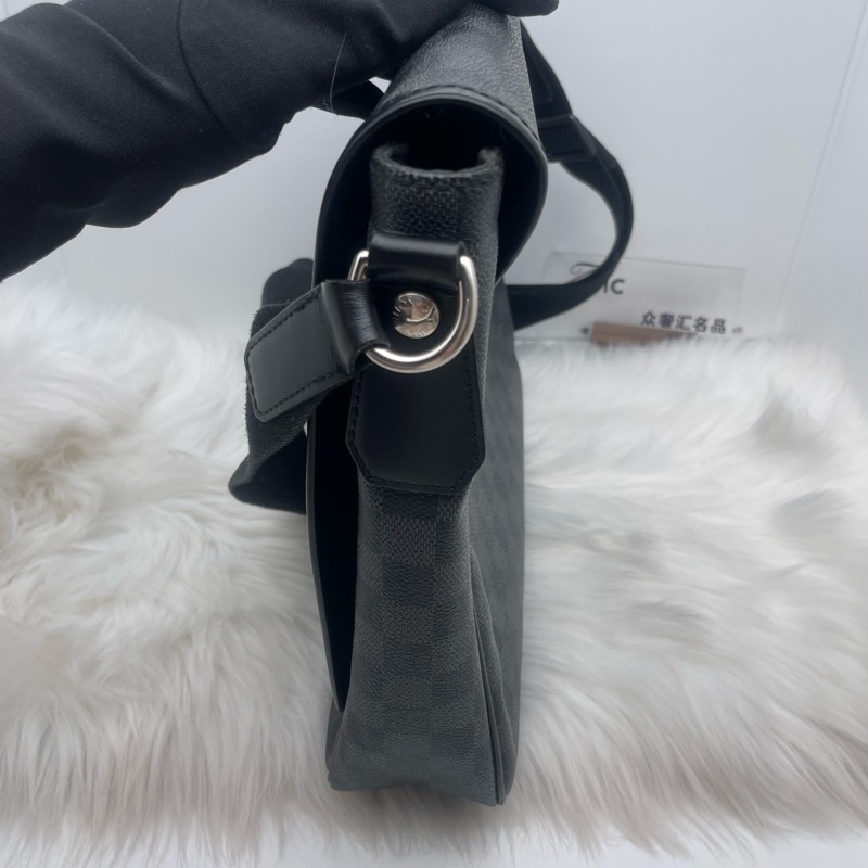 路易威登/Louis Vuitton09編碼棋盤格斜挎包尺寸33x7x29cm-2