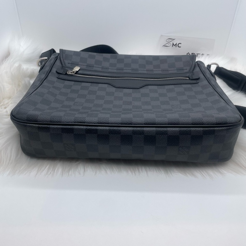 路易威登/Louis Vuitton09編碼棋盤格斜挎包尺寸33x7x29cm-5