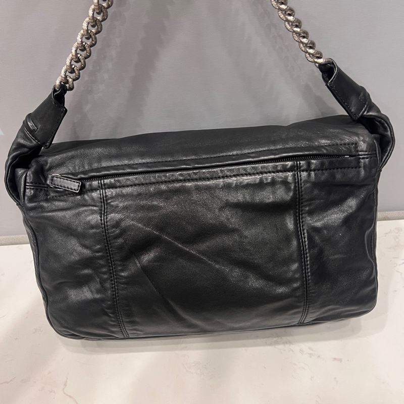 Chanel • 稀有黑銀大Logo牛皮機場包-4