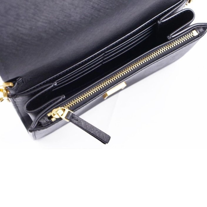 快速出貨!【TORY BURCH】十字紋防刮皮革掀蓋按釦斜背包-黑色-3