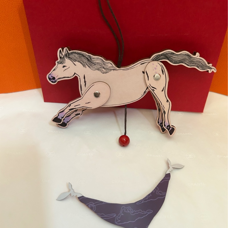 Hermes 26(一馬當先)掛飾👩🏻🦰馬年限定Vip活動禮;雙腳可擺動⋯-12