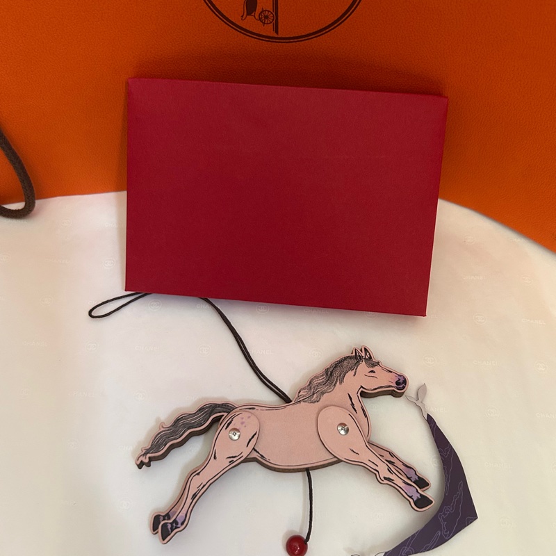 Hermes 26(一馬當先)掛飾👩🏻🦰馬年限定Vip活動禮;雙腳可擺動⋯-18