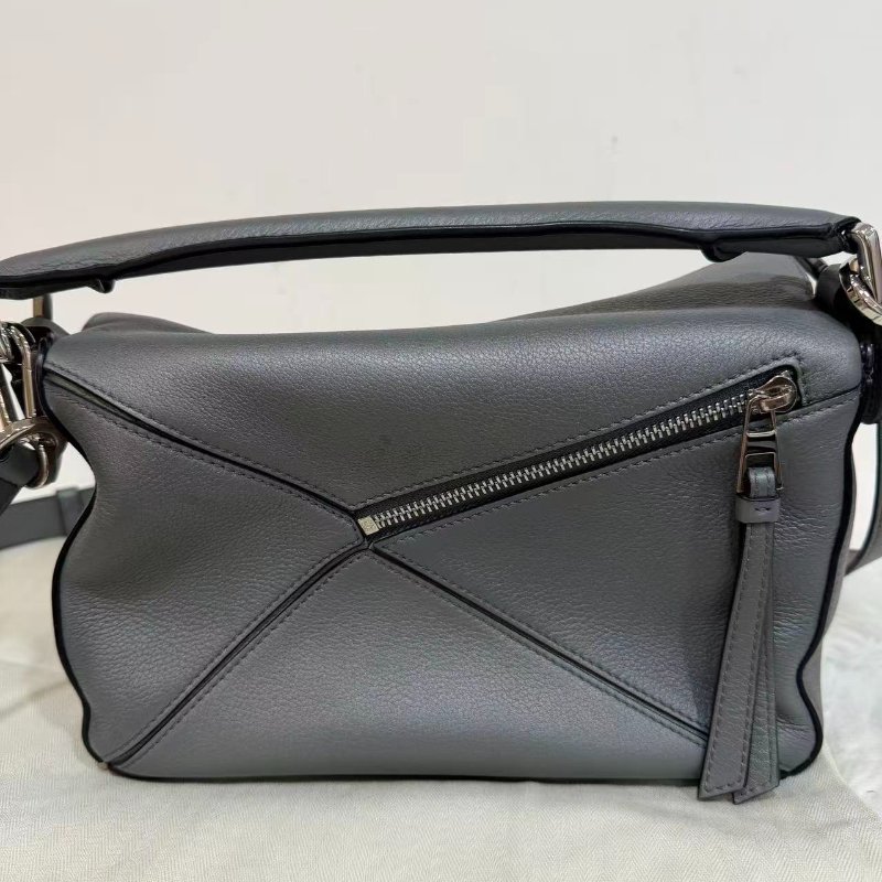 現貨誠可議loewe 灰色puzzle 小號 98新配件塵袋-8