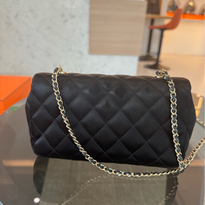 Chanel • 稀有黑金緞面Cf Mini鏈條包-3