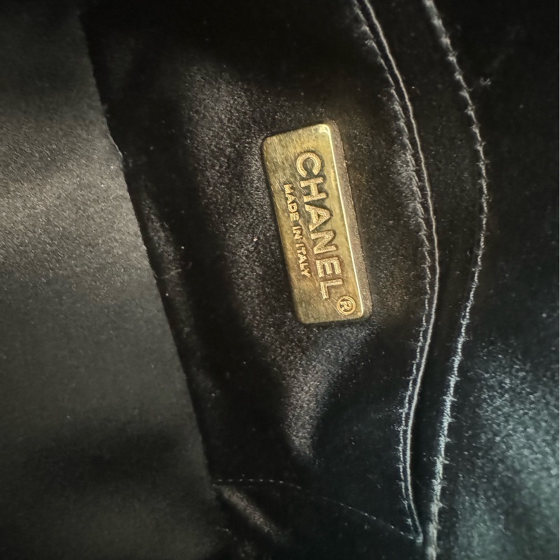Chanel • 稀有黑金緞面Cf Mini鏈條包-7