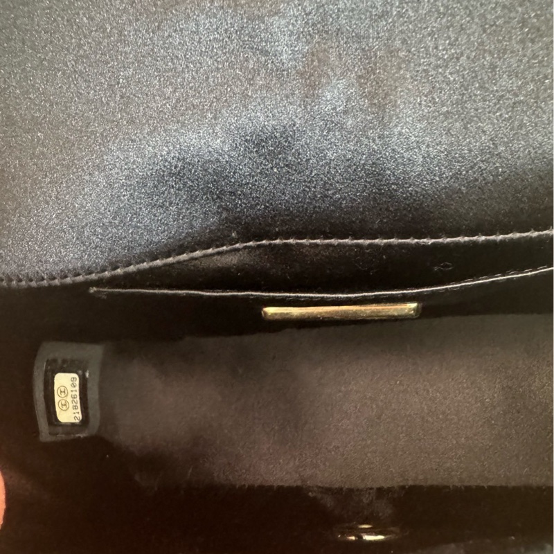 Chanel • 稀有黑金緞面Cf Mini鏈條包-8