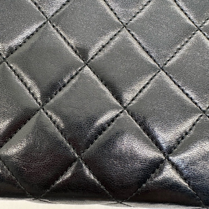 Chanel • 經典黑金大Logo翻蓋鏈條包-16