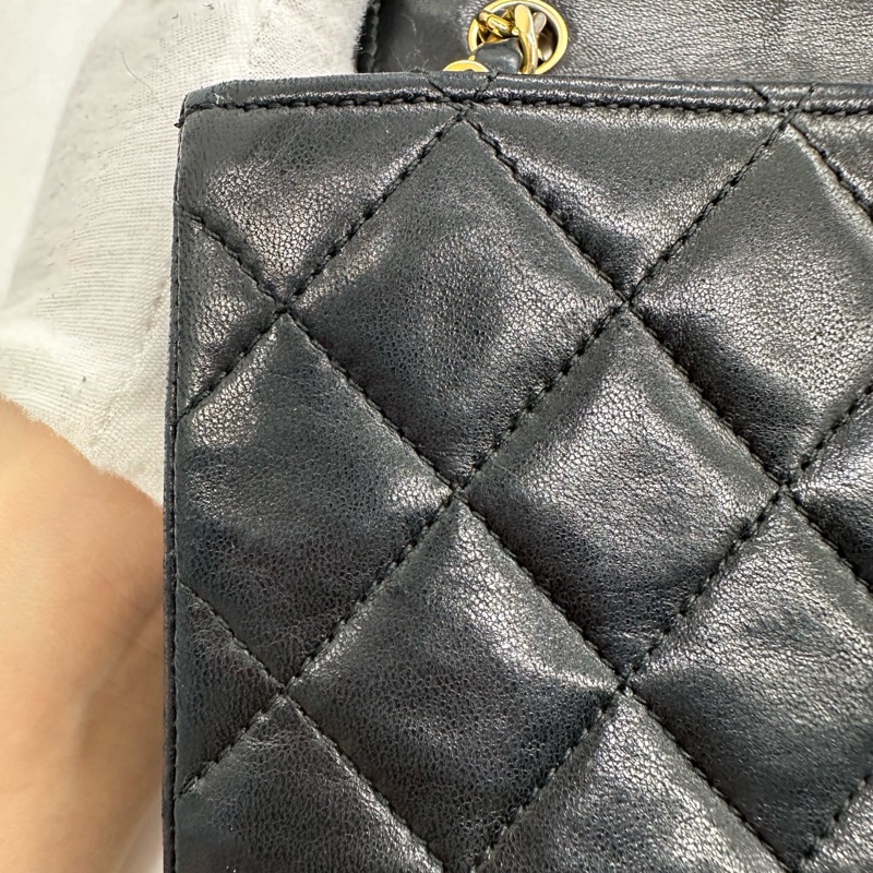 Chanel • 經典黑金大Logo翻蓋鏈條包-25