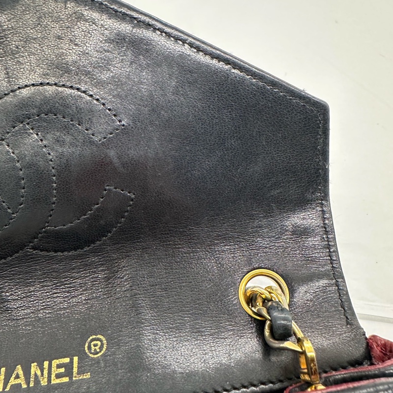 Chanel • 經典黑金大Logo翻蓋鏈條包-26