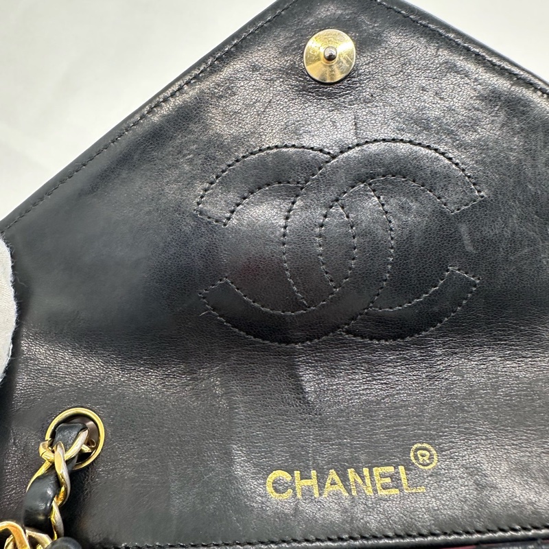 Chanel • 經典黑金大Logo翻蓋鏈條包-27