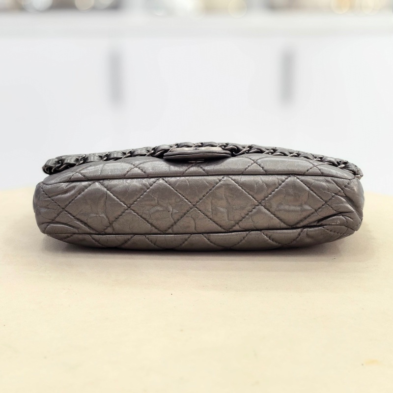 Chanel • 槍灰油臘牛皮銀釦滾邊鏈條Cf 25 翻蓋包-9