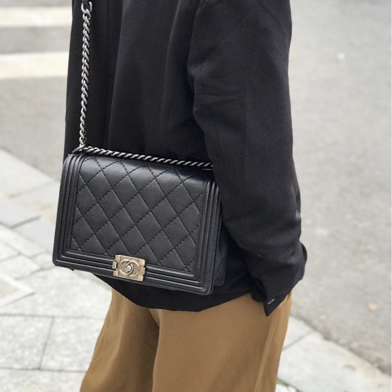 Chanel • 經典黑銀外縫線牛皮Le Boy 28 中大號 有購證✔️-2
