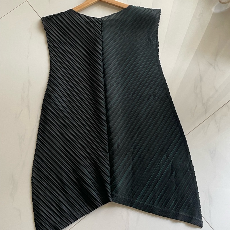 PP 綠黑拼色 鬱金香 四片斜紋 短洋裝 長版上衣-0