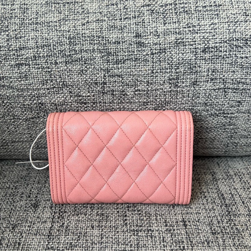 Chanel • 櫻花粉荔枝牛皮金釦中夾-2