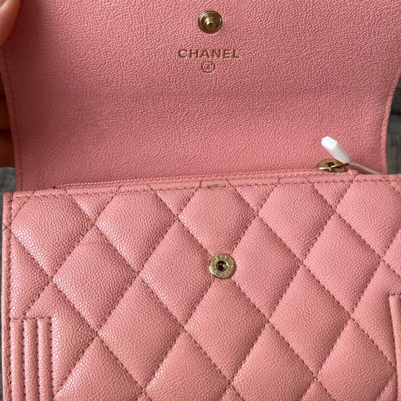 Chanel • 櫻花粉荔枝牛皮金釦中夾-6