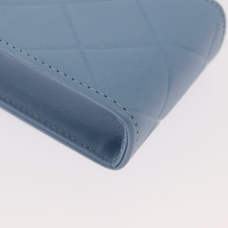 【日本直送】香奈兒手機殼/收納包 羊皮 銀色/淺藍色 CC標誌 YKZ1179V-13