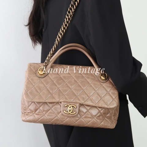 Chanel • 孟買奶茶色金釦油臘牛皮鏈條包 2way