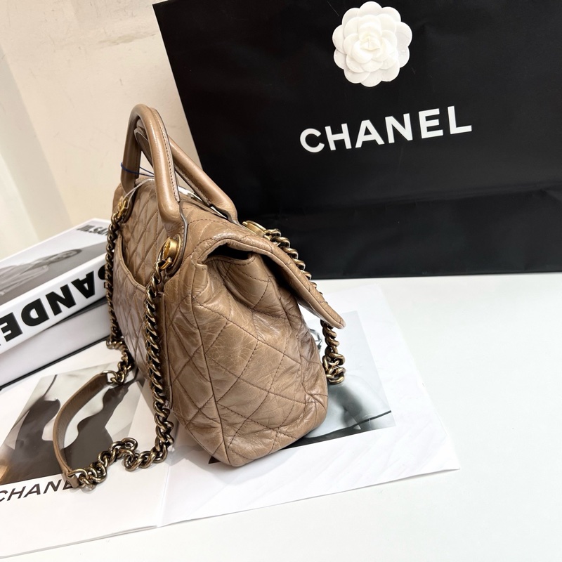 Chanel • 孟買奶茶色金釦油臘牛皮鏈條包 2way-3