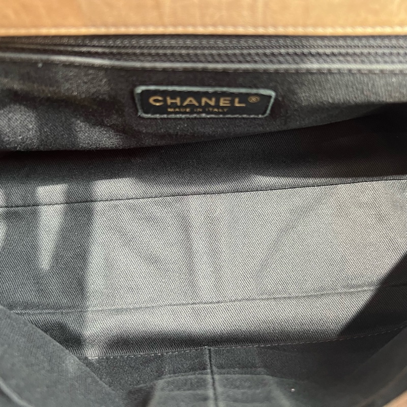 Chanel • 孟買奶茶色金釦油臘牛皮鏈條包 2way-6