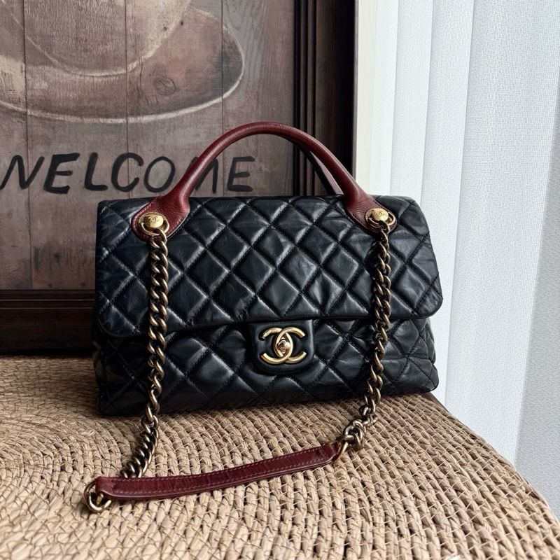 Chanel • 孟買勃艮第紅手柄黑金油臘牛皮鏈條包 2way-0