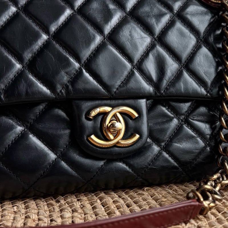 Chanel • 孟買勃艮第紅手柄黑金油臘牛皮鏈條包 2way-1