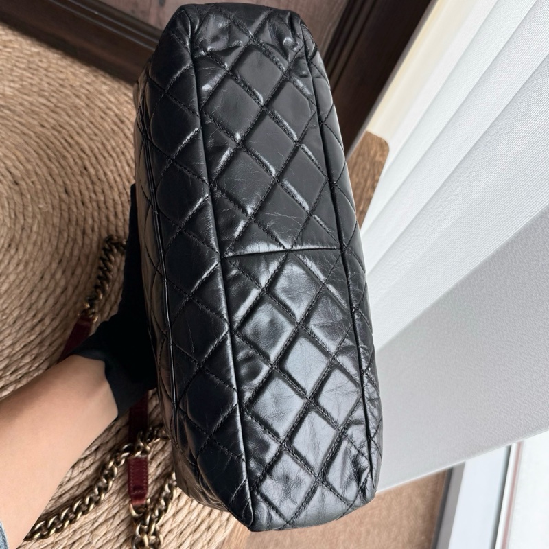 Chanel • 孟買勃艮第紅手柄黑金油臘牛皮鏈條包 2way-3