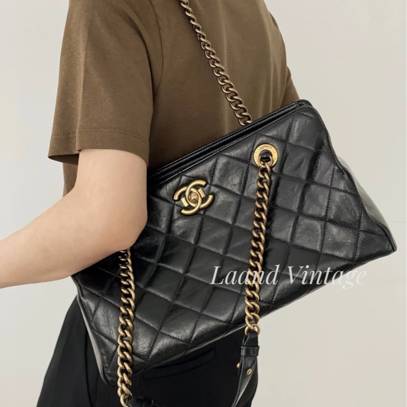 Chanel • 孟買黑金油臘牛皮鏈條肩背包-2