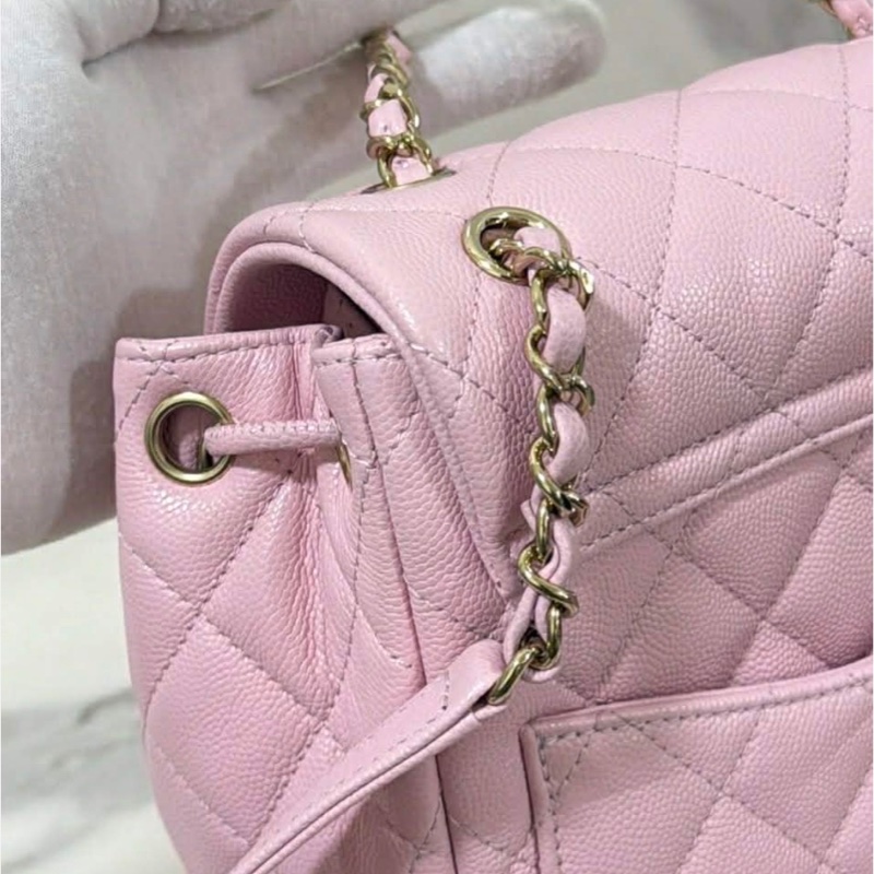 香奈兒淡粉色後背包-1