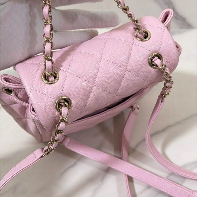 香奈兒淡粉色後背包-9