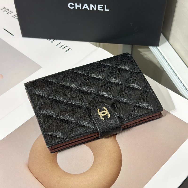 CHANEL 雙折護照夾中型錢包 - 黑金-3