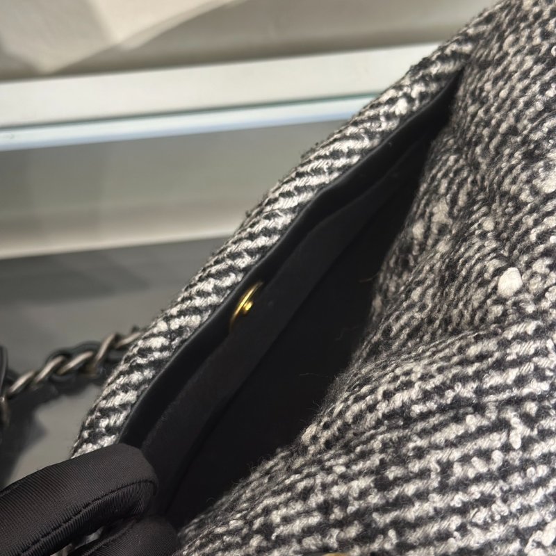 CHANEL 19 Bag 菱格紋手提肩背包 26 - 毛呢金-8
