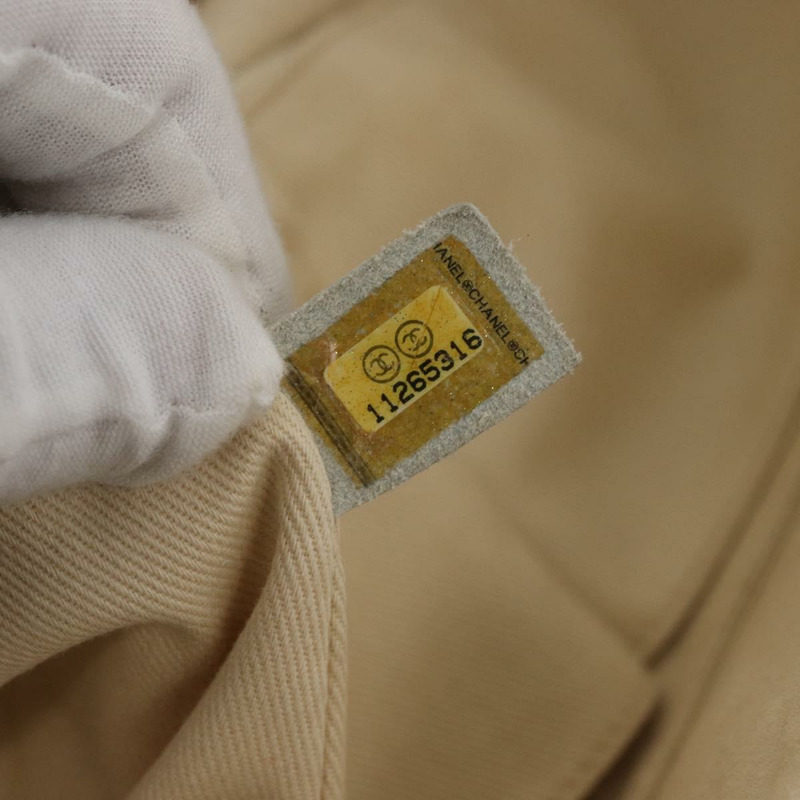 【日本直送】香奈兒鏈V形縫線單肩背包帆布米色銀色CC正品 YKZ1182A-11