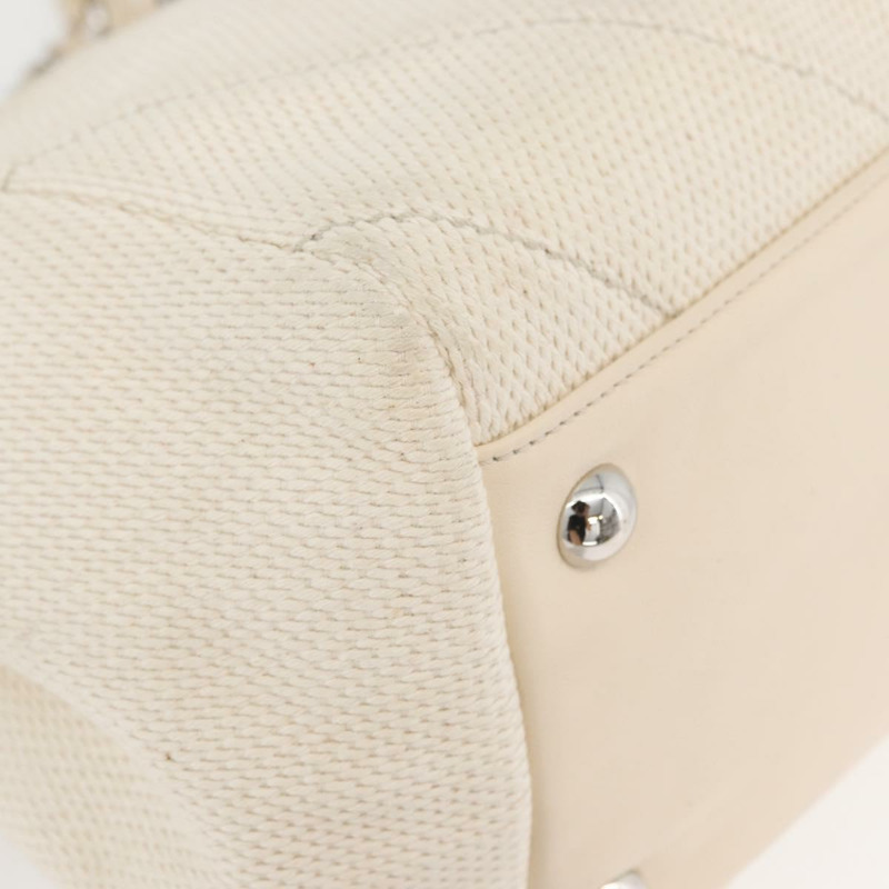 【日本直送】香奈兒鏈V形縫線單肩背包帆布米色銀色CC正品 YKZ1182A-13