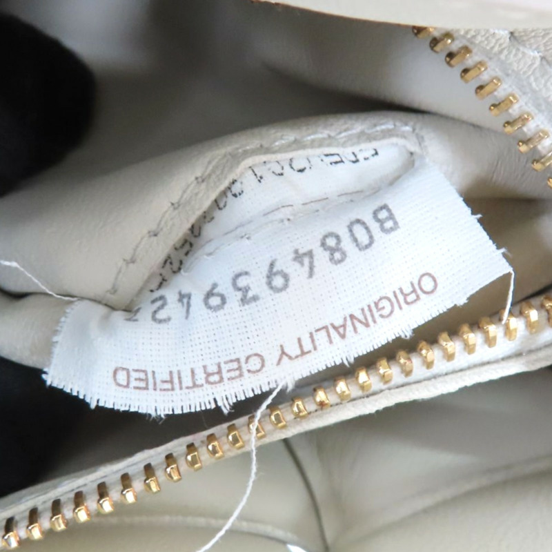 白色 羊皮 Padded Cassette枕頭包 肩背包【BOTTEGA VENETA BV 寶緹嘉】 591970-6