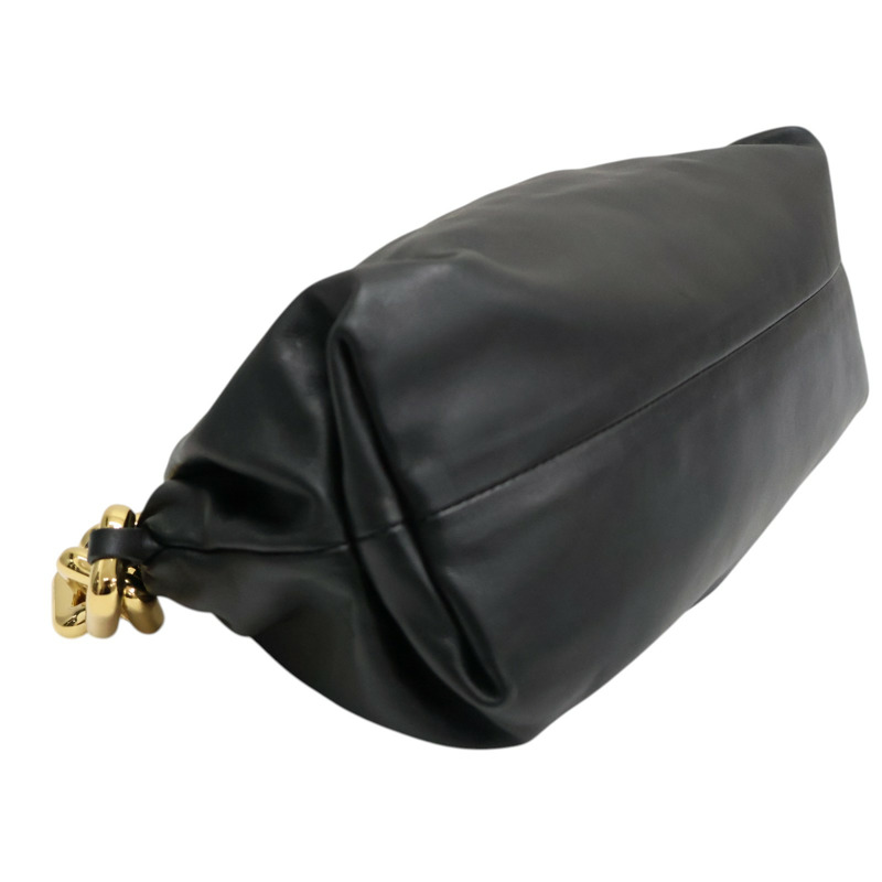 黑色 羊皮 The Chain Pouch 肩背包【BOTTEGA VENETA BV 寶緹嘉】 690831-6