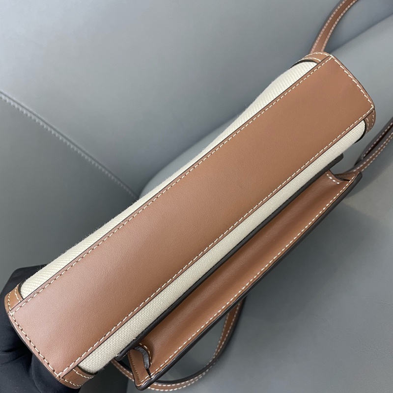 Burberry 巴寶莉 VintagePocket bag 雙色白棕 帆布包 托特包 郵差包 尺寸：23×22cm-5