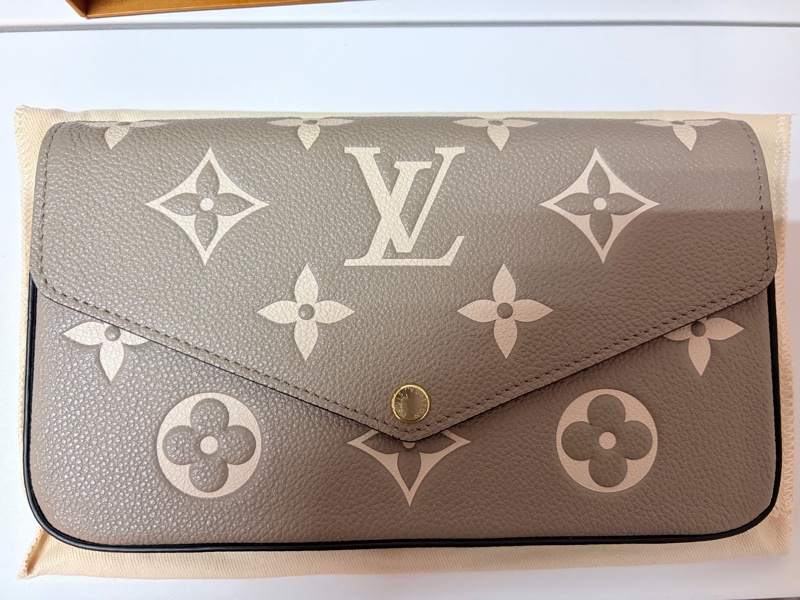 LV 路易威登 真品＊M82610 Félicie Pochette 斑鳩灰色皮革壓花紋 WOC三合一 金鏈斜背包-10
