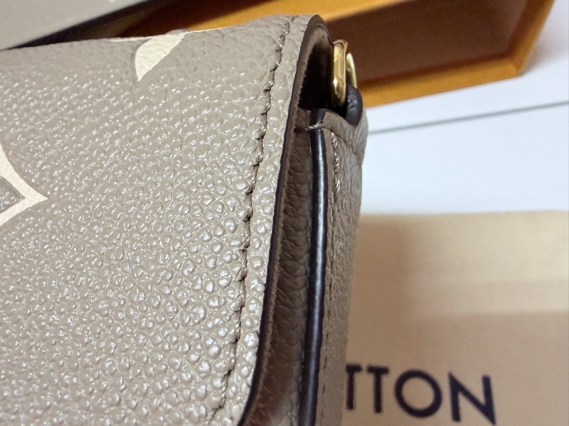 LV 路易威登 真品＊M82610 Félicie Pochette 斑鳩灰色皮革壓花紋 WOC三合一 金鏈斜背包-19