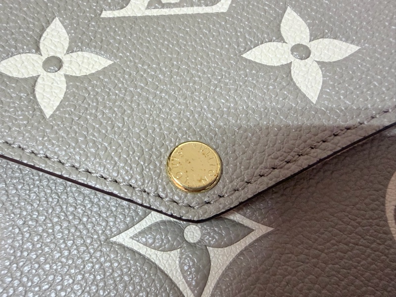 LV 路易威登 真品＊M82610 Félicie Pochette 斑鳩灰色皮革壓花紋 WOC三合一 金鏈斜背包-41