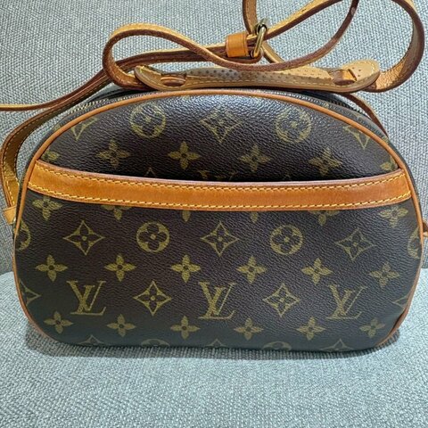 Louis Vuitton 經典老花饅頭包