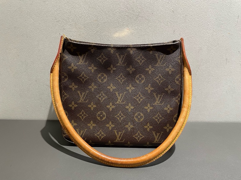 Louis Vuitton老花looping 中號鏈拉版 原皮 尺寸：24*21cm-0