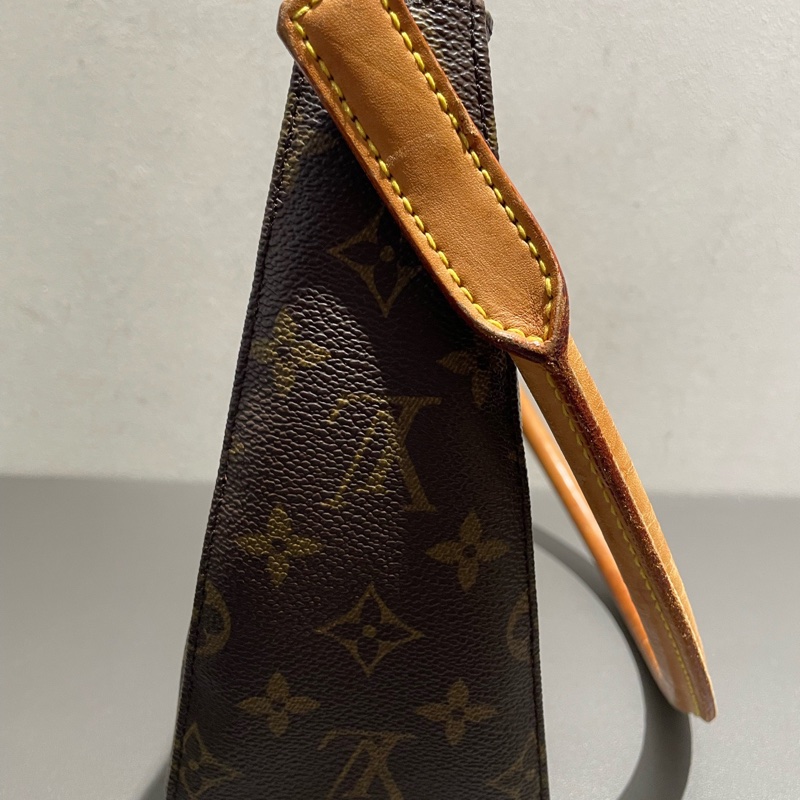 Louis Vuitton老花looping 中號鏈拉版 原皮 尺寸：24*21cm-2