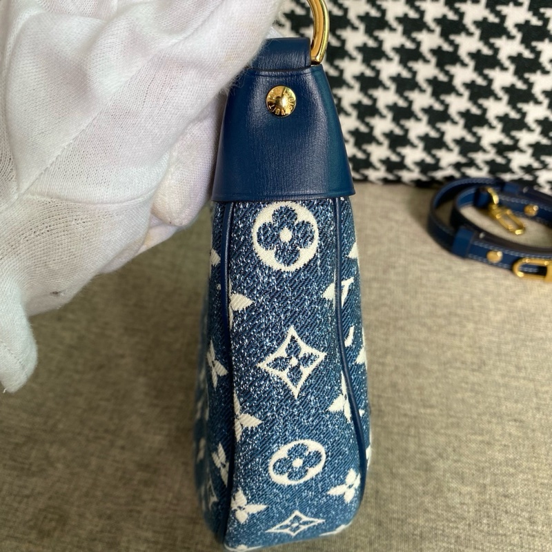 LV路易威登牛仔丹寧月亮包芯片款-6