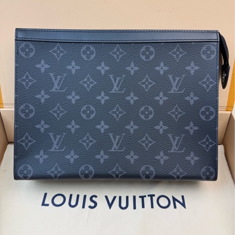 LV 路易威登 黑花洗漱包