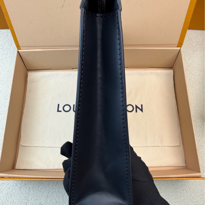 LV 路易威登 黑花洗漱包-3