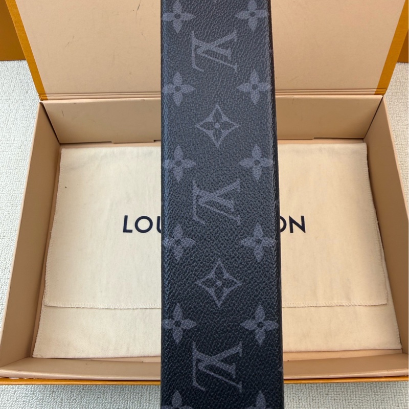 LV 路易威登 黑花洗漱包-4