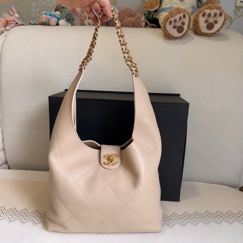 Chanel 25P Hobo Beige 肩背流浪包 米色/奶茶色